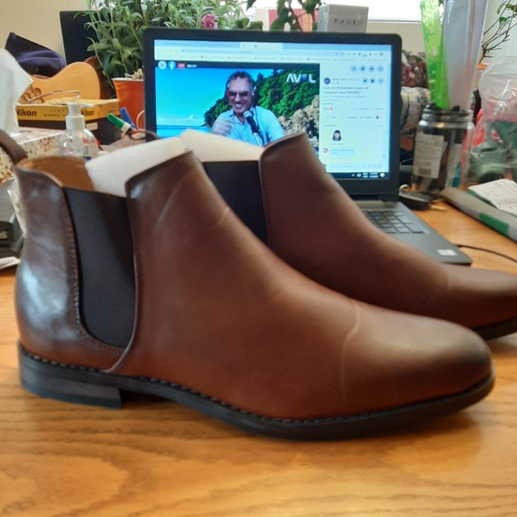 Man's shoes - Picture 5 of 8